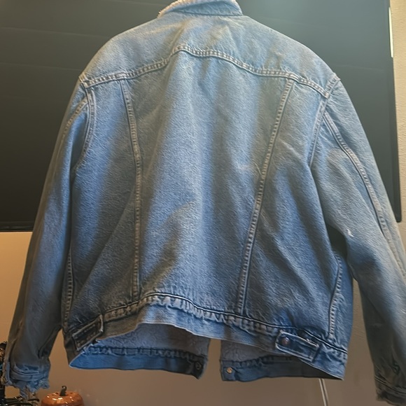 Authentic 80's Levis sherpa Trucker jean jacket - Picture 11 of 16